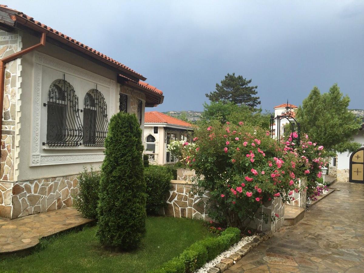 Villa St. Michael Madara Exterior photo