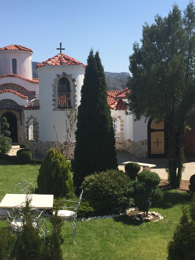 Villa St. Michael Madara Exterior photo