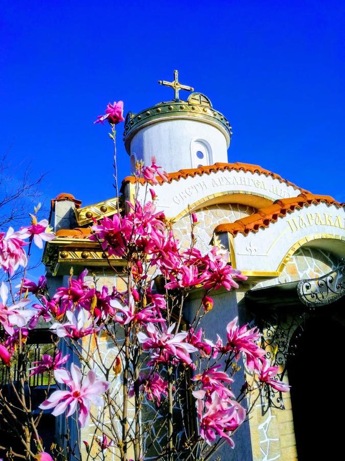Villa St. Michael Madara Exterior photo